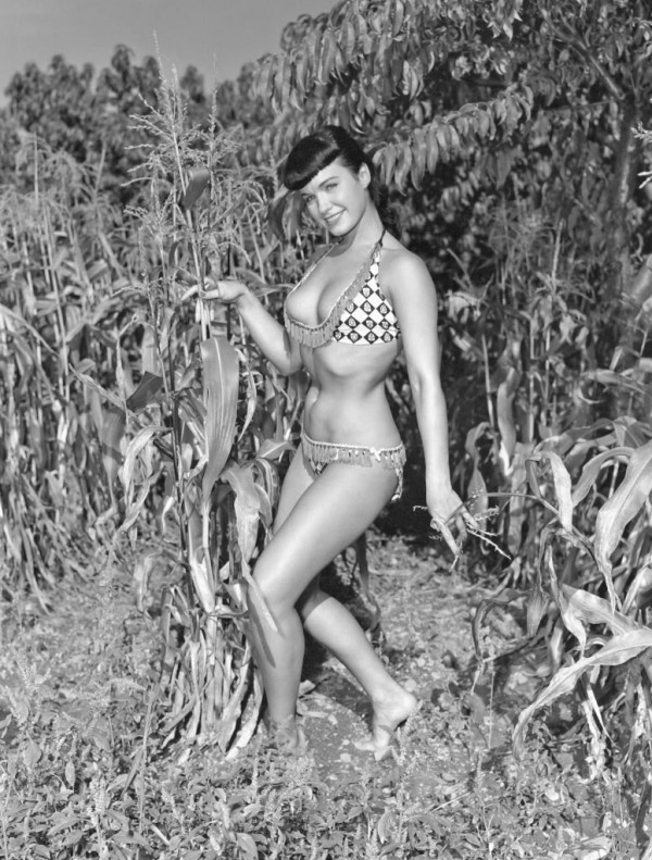 Pin-up queen Bettie Page - NSFW, Betty Page, beauty, Retro, Longpost