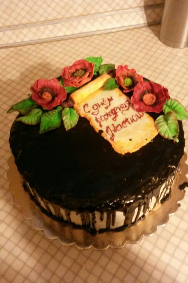 The first work with mastic. Chocolate honey cake with cream cheese and cherry. For my beloved sister. - My, Cake, Mastic, Longpost