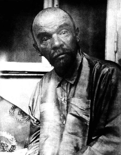 With pgazdnichkom you, comrades! - Lenin, Birthday, 