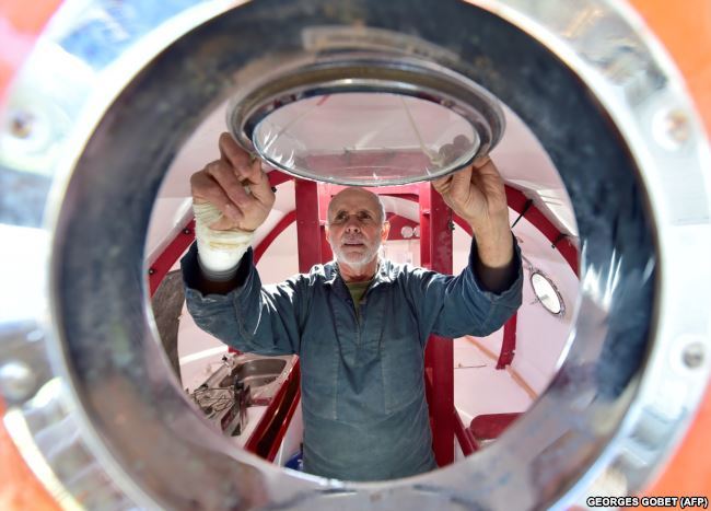 72-year-old Frenchman swam across the Atlantic Ocean in a barrel - Travels, Ocean, Longpost