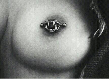 Devapara yuga tattoo piercing bonn