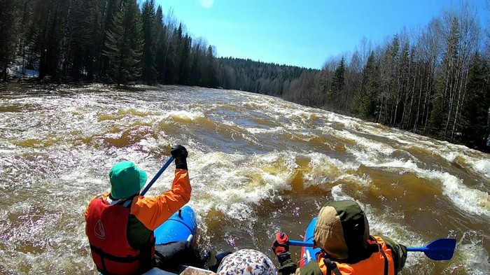 May rafting on the river Vilva Perm region - My, River rafting, Leisure, Rafting on catamarans, Video, Longpost, Mat