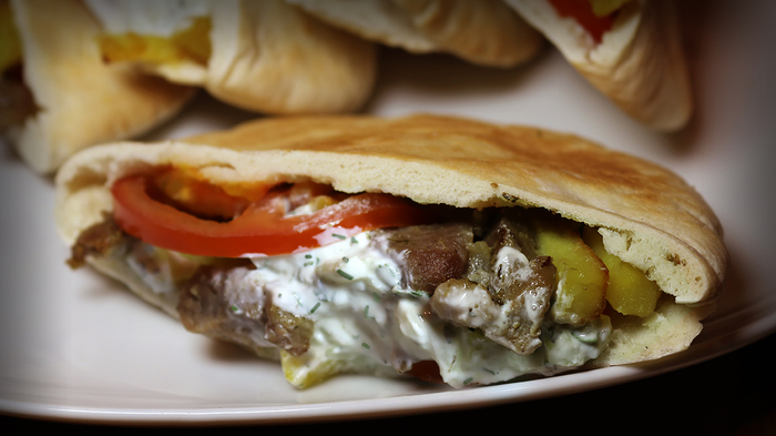 Greek gyros with tzatziki sauce - My, Food, Recipe, Fast food, Gyros, Video, Longpost, Cooking, Greek cuisine