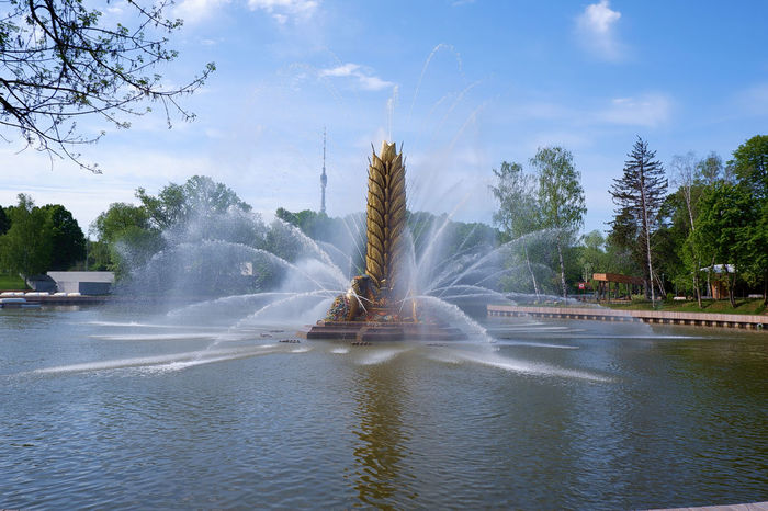 Morning in Ostankino - My, The photo, Spring, Ostankino, VDNKh, Fountain, Landscape, Cityscapes, Longpost, Street photography