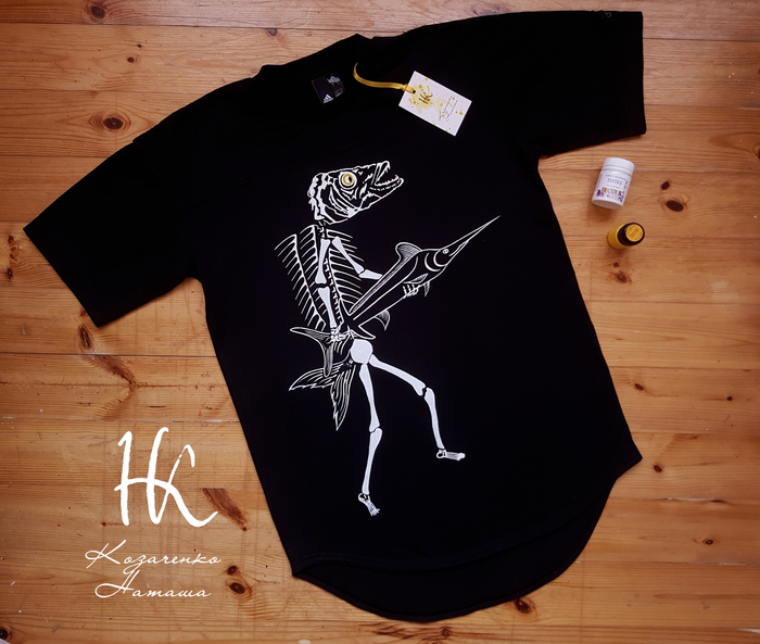 hand painted suffering middle ages - My, Art, Painting on fabric, Painting, T-shirt, Skeleton, Acrylic, A fish