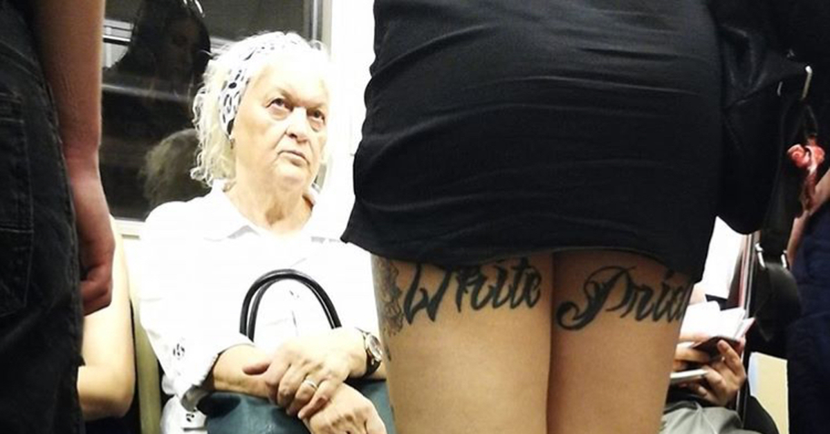 Старуха с татуировкой на спине фото