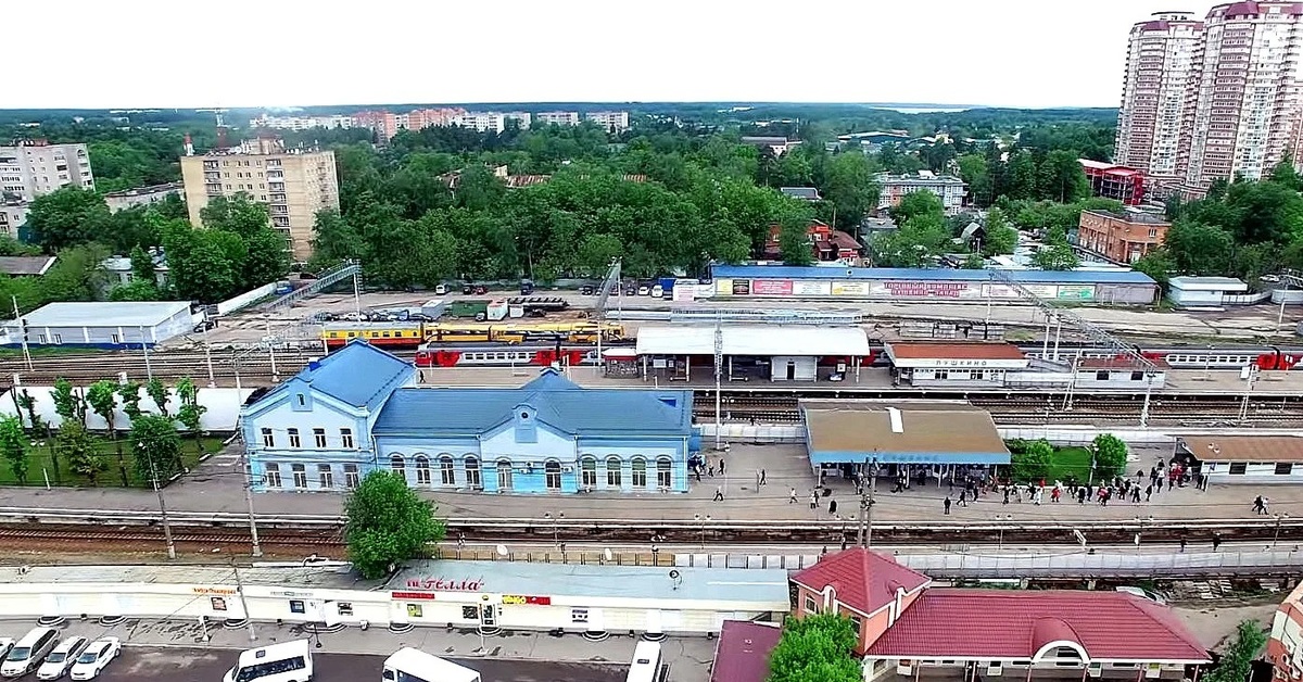 Пушкино 1 московская область. ЖД станция Пушкино. Станция Пушкино с платформами. ЖД вокзал Пушкино Московская область. Станция Пушкино 1 платформа.