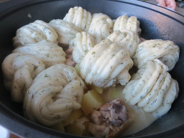 Steamed potatoes with meat and buns - My, Food, Yummy, Other cuisine, Potatoes with meat, Recipe, Video, Longpost