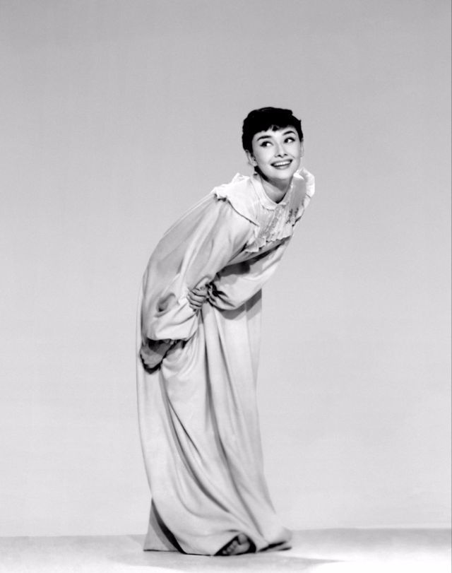 Audrey Hepburn on the set of Roman Holiday. - Audrey Hepburn, Roman holiday, Movies, Longpost