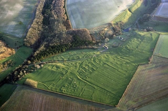 So that the dead do not walk - Great Britain, Archeology