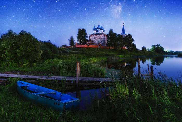 Starlight Night - Russia, Night, Berth, The photo, Temple, Stars, Nature, Stars