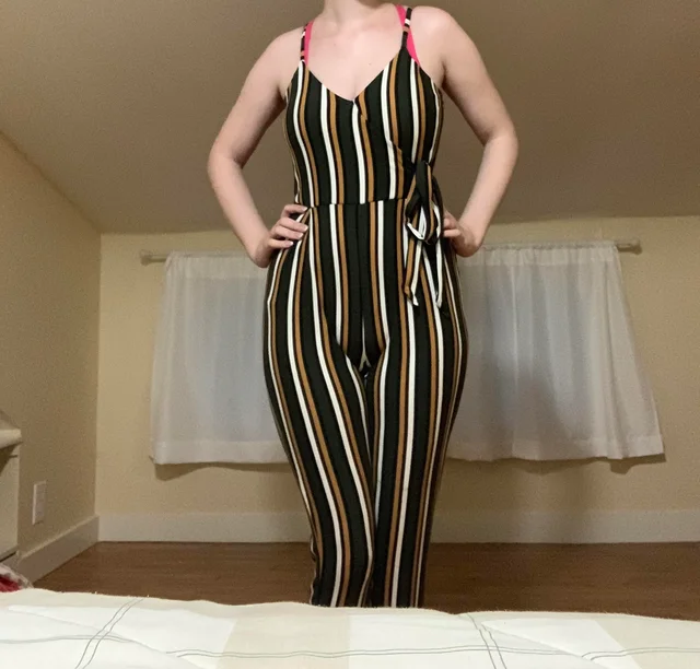 I bought a jumpsuit, tried it on, took a picture to evaluate how it sits. And immediately returned it to the store. - Cloth, Overalls, Fail, The photo