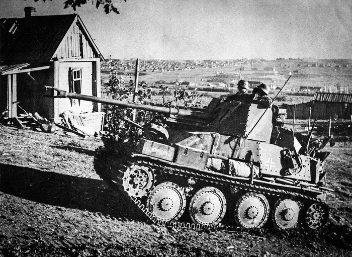 German self-propelled guns Marder III on the outskirts of Stalingrad, 1942. - Tanks, Stalingrad, The Second World War, The Great Patriotic War, Sau, Historical photo, Past