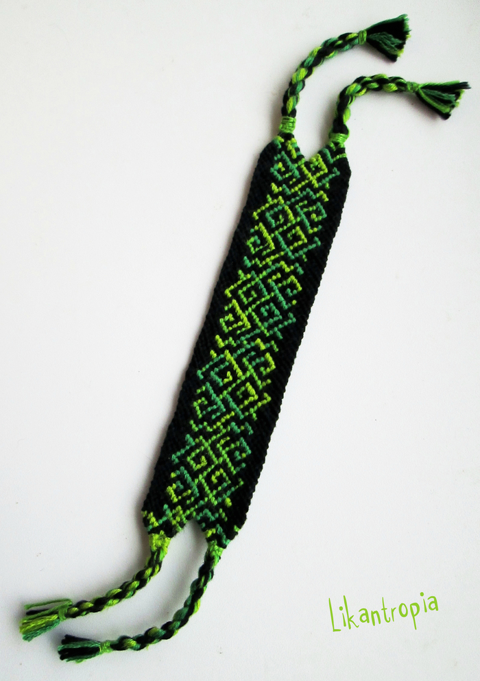 Baubles made of floss threads and yarn. Cotton. Oblique weaving. 32 threads. 4 colors. length-14cm without ties, width- 3.1cm - My, Fenechka, Needlework, Weaving, A bracelet, Green, Black, Longpost