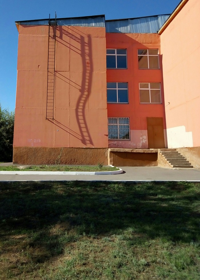 Didn't notice before and here it is - My, Stairs, Postmodernism, Shadow