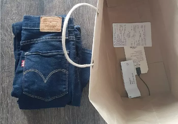 Jeans from Levi's stink terribly of chemicals - My, Customer, Score, Levi’s, Jeans, Consumer rights Protection, Longpost