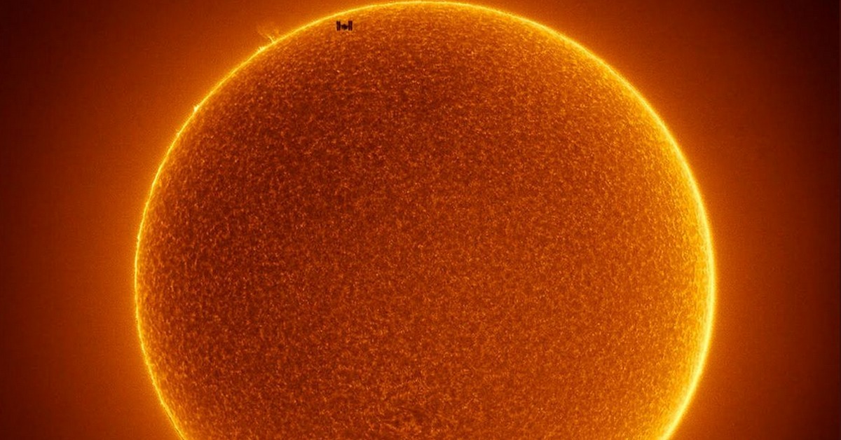 The sun. Солнце. Снимки солнца. Солнце в космосе. Солнце из космоса.