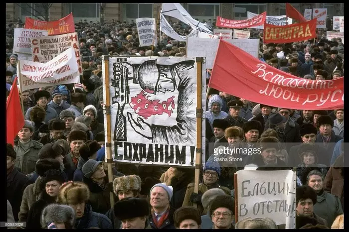 В 1991 люди шли на референдум, чтобы сохранить социализм и СССР, но народ тупо развели. Развал СССР, Референдум, Длиннопост, Политика