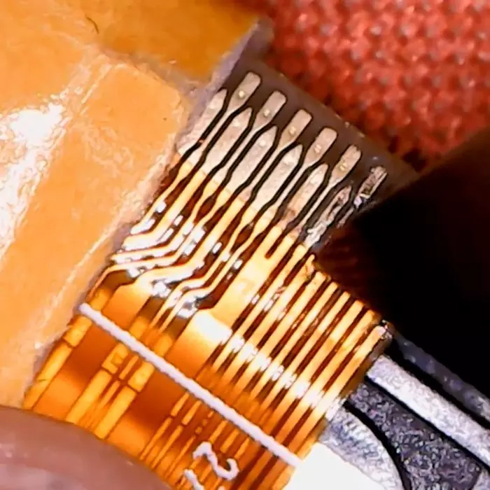 Restoration of the smartphone cable after liquid ingress. - My, Repair of equipment, Repair, Plume, Recovery, Soldering, Video, Longpost, Microscope