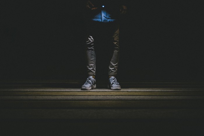 �������