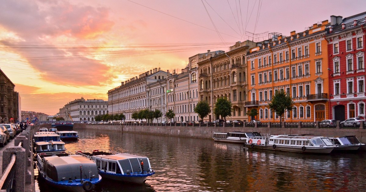 Река в питере название. Река мойка Санкт-Петербург. Питер река мойка. Санкт-Петербург каналы река мойка. Канал мойка в Санкт-Петербурге.