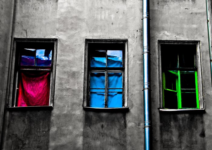 Разноцветные окошки