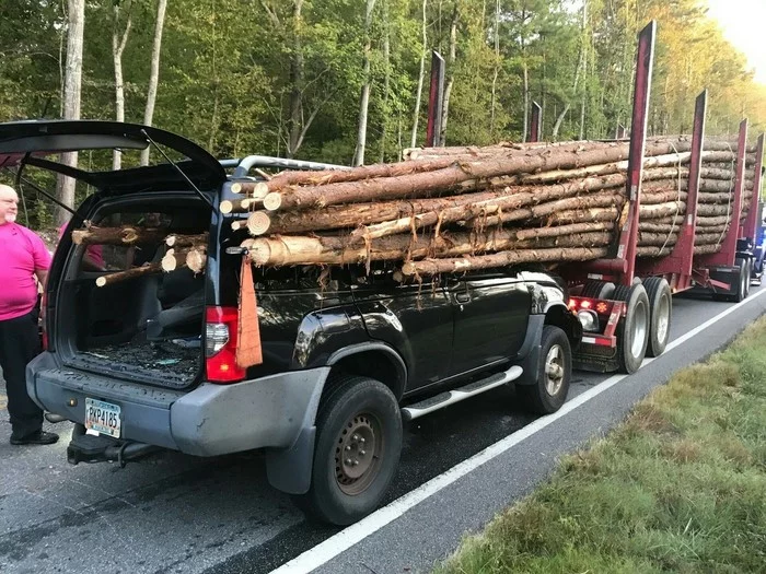 Destination in real life - Road accident, The photo, Timber carrier, Log, Road