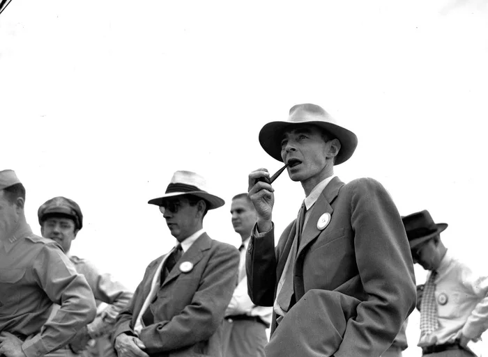 Robert Oppenheimer at the Alamogordo training ground, USA, 1945 - Retro, The photo, Manhattan Project, Nuclear tests, Nuclear bomb, Physicists, Robert Oppenheimer