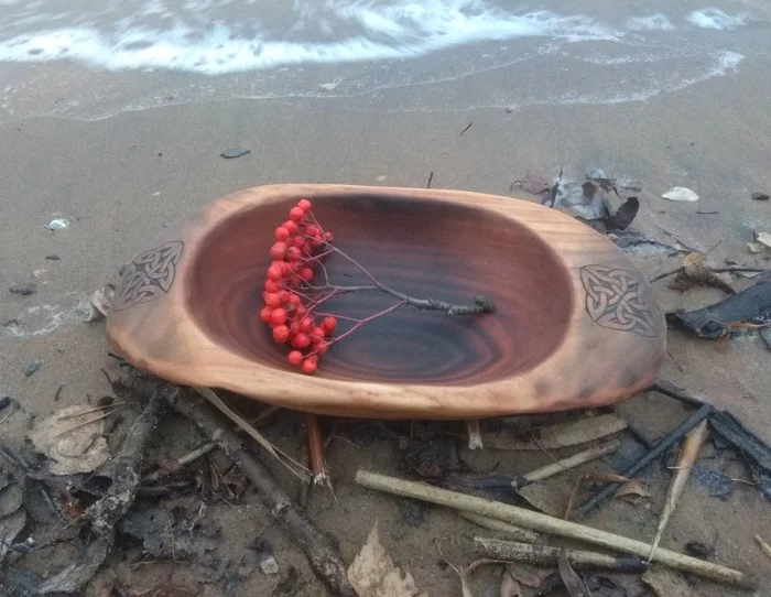 Wooden plate - My, Wood carving, Plate, Longpost