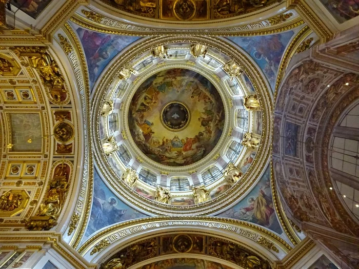 Saint Isaac's Cathedral. The most beautiful “ceilings”, probably, of all that I have ever seen in real life - My, Saint Isaac's Cathedral, Church, Saint Petersburg, Longpost
