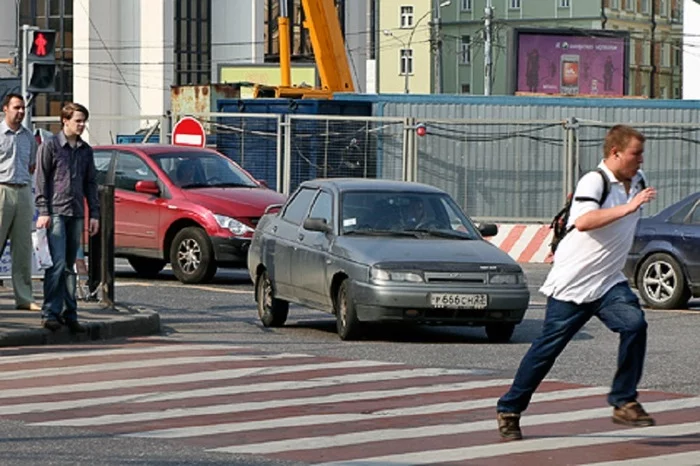 Be careful... - My, Safety, Crosswalk, Road traffic, Winter, Road, Cry from the heart, Longpost
