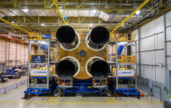 NASA puts four RS-25 Shuttle engines on SLS core stage - Space, Sls, NASA, Aerojet Rocketdyne, Atlantis, Longpost