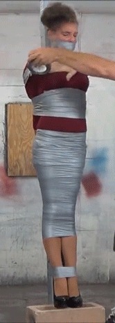 Nichole hangs in tape Бондаж, Связывание, Фетишизм, Гифка, Длиннопост, Девушки