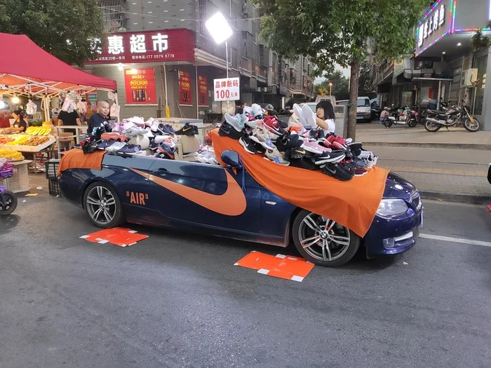 Nike boutique at the Chinese street market. - My, China, Chinese Market