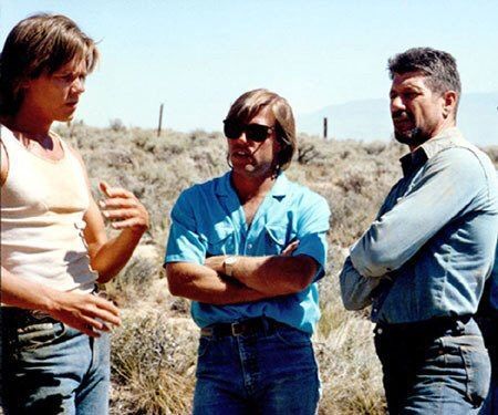 Behind the scenes of Tremors - My, Tremors of the earth, Movies, Comedy, Photos from filming, Actors and actresses, Interesting, Behind the scenes, Classic, GIF, Longpost