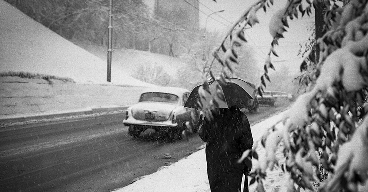 Какая зима была раньше. Счастливое советское детство зима. Советское детство зима. Снежный май 1984 свердловск. Какие раньше были.