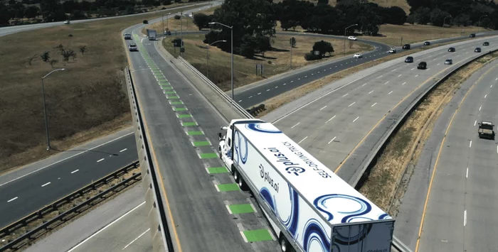 For the first time, an unmanned truck crossed the United States on its own - Unmanned vehicle, Technologies, Hightech plus, Truckers, Truck, USA