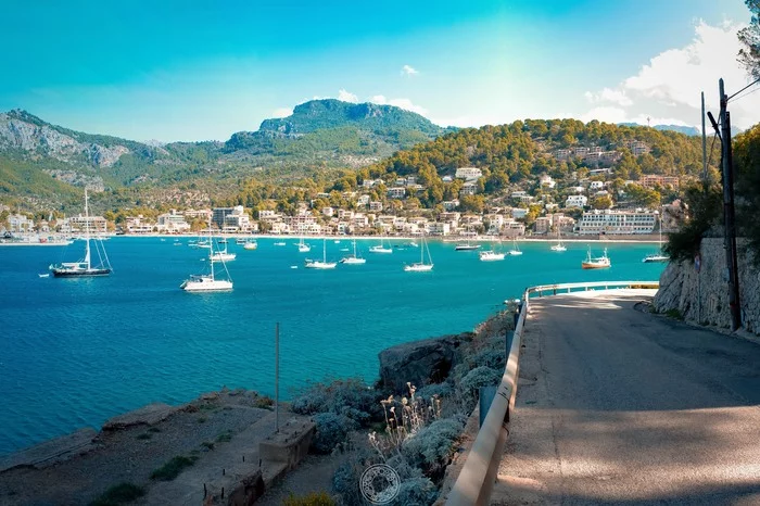 Port de Soller - My, Travels, The photo, Sea, Панорама, Landscape, cat, Longpost, I want criticism