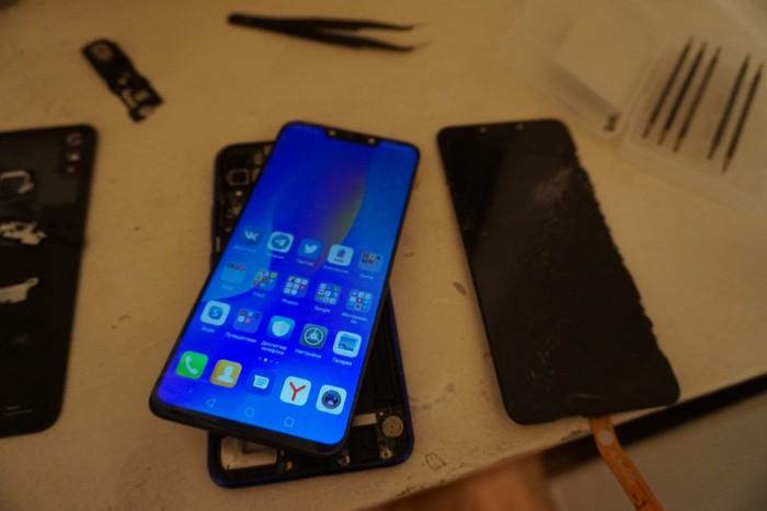 Замена экрана своими руками | Пикабу