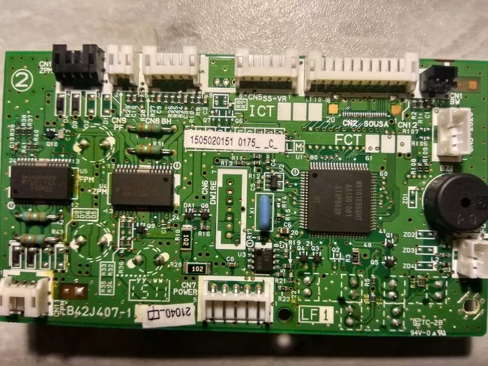 Please help me find the datasheet for the microcircuit. This is the motherboard from brother XR3140 sewing machine - My, Repair, Search, Longpost