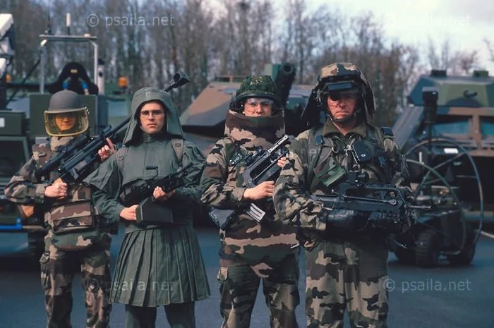 Equipment of the French soldiers of the future of the 90s - Weapon, Soldier of the future, France, Equipment, Space Eggs