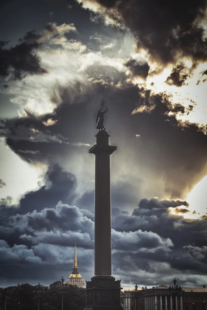 Pillar - My, The clouds, Angel, Spire, Admiralty, Saint Petersburg