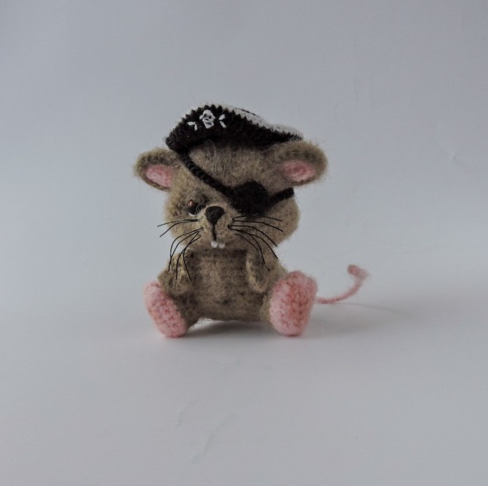 Mouse Pirate - My, Needlework without process, With your own hands, Amigurumi, Crochet, Mouse, Pirates, Longpost