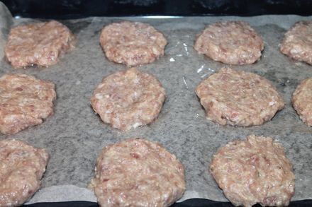 Cutlets in the oven with cheese, onions and tomatoes - My, Cutlets, Preparation, Instructions, The photo, Longpost, Recipe, Cooking