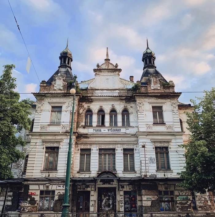 Unknown Prague: Prague-Vysehrad train station - My, Prague, Czech, Visegrad, Railway station, Abandoned, Zabugornyurban, Longpost