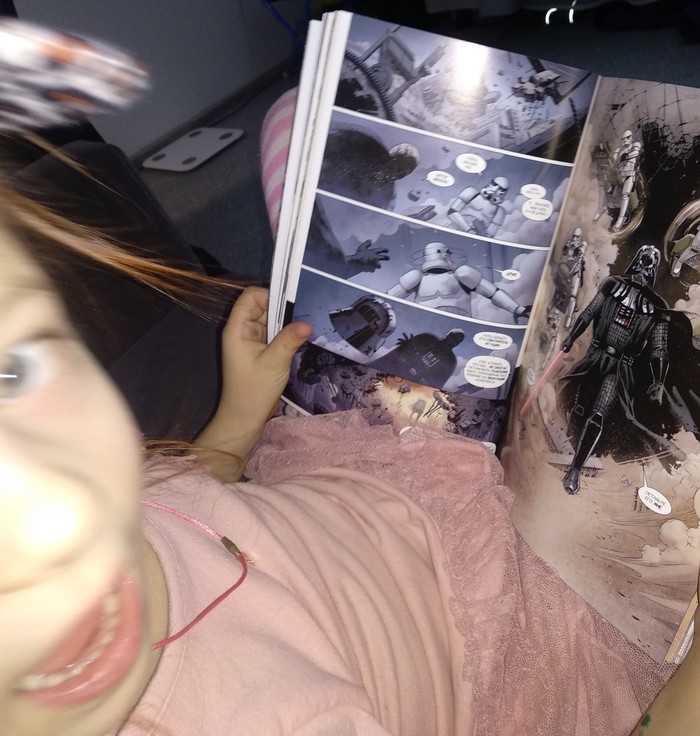 Попросила мужа купить дочке комиксы