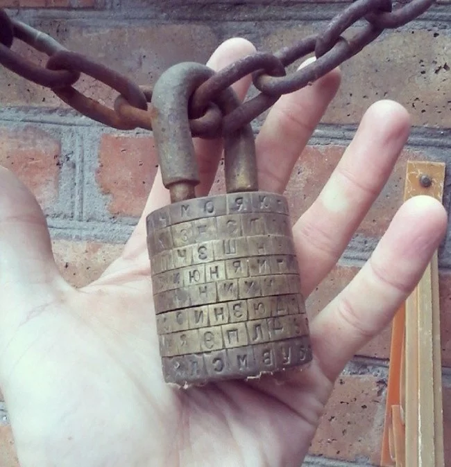 Unusual castle - My, Lock, Old man, Find, Photo on sneaker