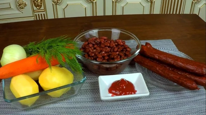 Суп с копчеными колбасками и  фасолью Суп, Рецепт, Вкусняшки, С дедом за обедом, Видео, Длиннопост