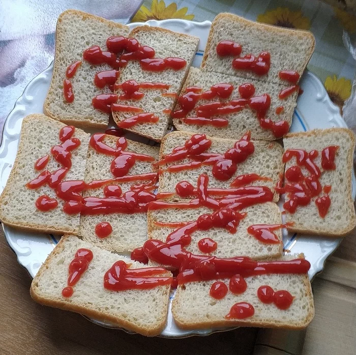 Пицца за 5 минут!    upd: А не, не пицца... гренки - Длиннопост, Своими руками, Юмор, Хлеб, Пицца, Моё
