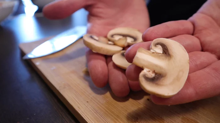 Simple, fast and easy... And delicious, of course) - My, Food, Recipe, Cream Soup, Soup, Mushroom soup, Video recipe, Video, Longpost